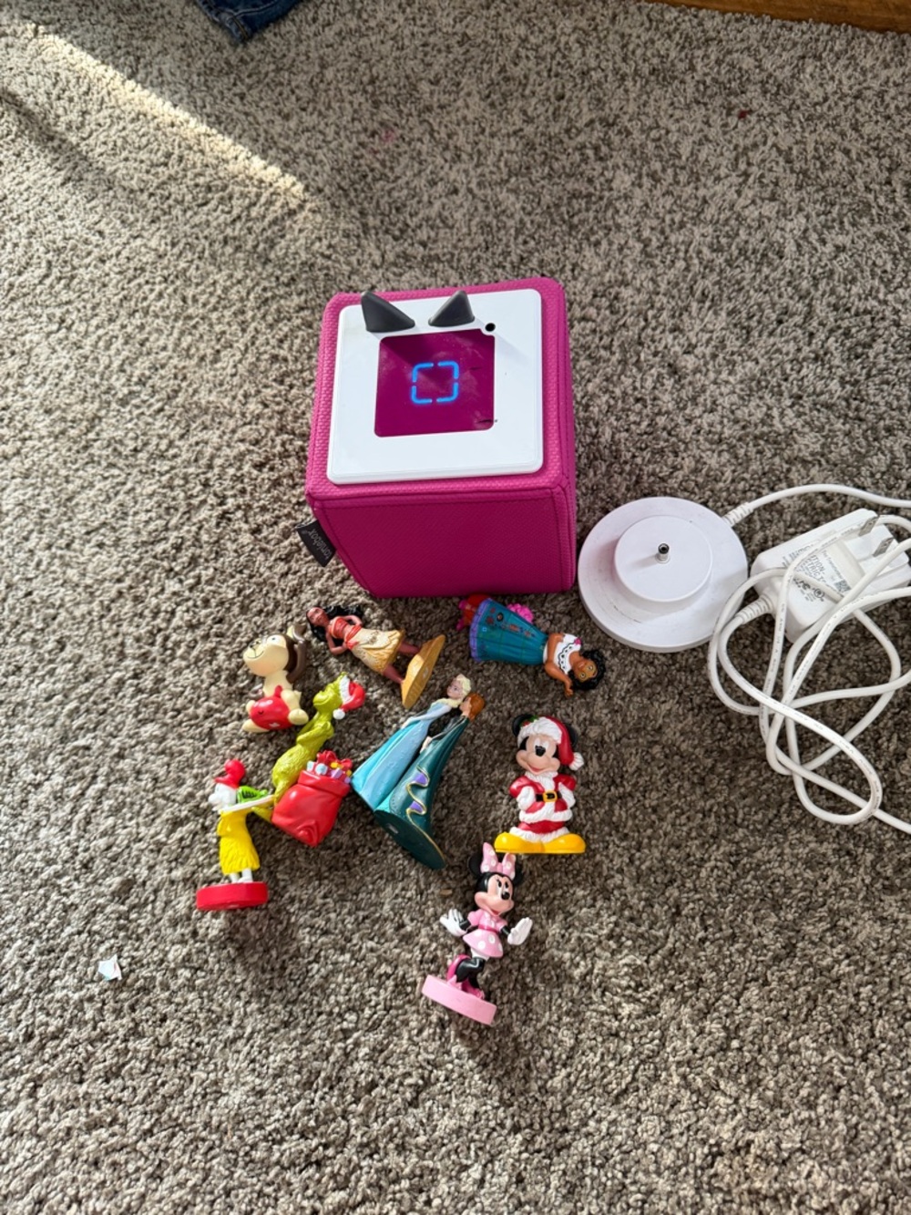 Pink Kids Audio Story Player with Character Figurines
